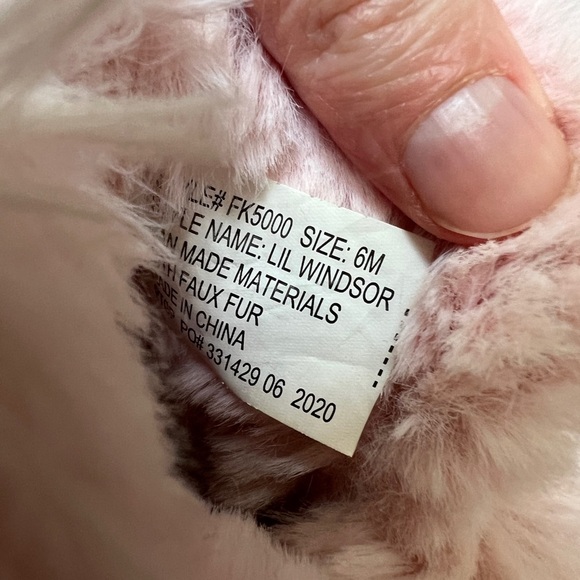 Juicy Size 6M (Baby/Toddler) Girls Pink Furry Winter Boots - Picture 7 of 7